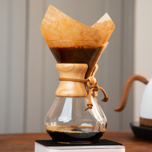 Load image into Gallery viewer, Chemex | 6 Cups Classic Coffeemaker
